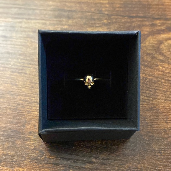 Gold Skull Head Ring - Picture 1 of 6